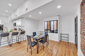 2 King/3 Bath, Toddler Friendly, Free Parking/laundry 2 Bedroom Duplex