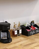 2 King/3 Bath, Toddler Friendly, Free Parking/laundry 2 Bedroom Duplex