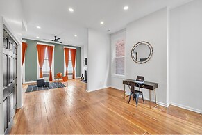 2 King/3 Bath, Toddler Friendly, Free Parking/laundry 2 Bedroom Duplex