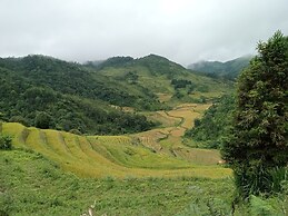 Bac Ha Charm Stay
