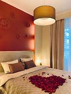 Lumina platinium Tower Apartments