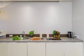 Lumina platinium Tower Apartments