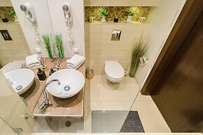 Lumina platinium Tower Apartments