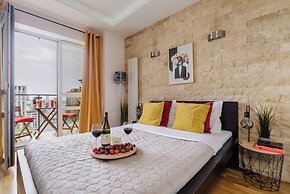 Lumina platinium Tower Apartments