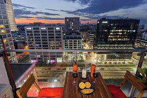 Lumina platinium Tower Apartments