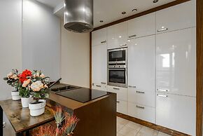 Lumina platinium Tower Apartments