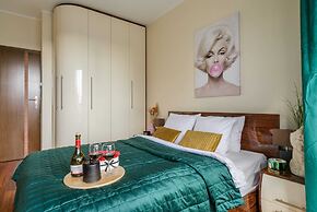 Lumina platinium Tower Apartments