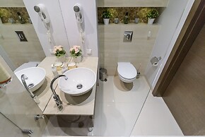 Lumina platinium Tower Apartments