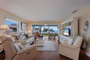 West Bay Cove 206 2 Bedroom Condo by RedAwning