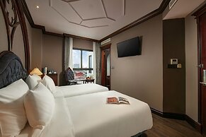 Le Chanvre Hanoi Hotel & Spa