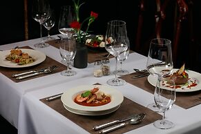 Le Chanvre Hanoi Hotel & Spa