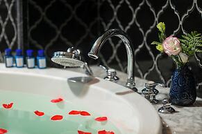 Le Chanvre Hanoi Hotel & Spa