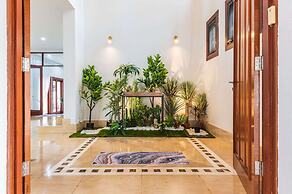 30Pax 5BR Luxurious 57ft Pool KL