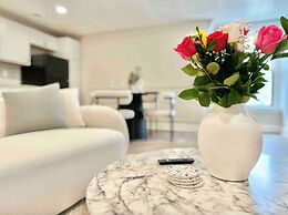 The Elliott Hotel at Highland Park