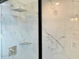 The Elliott Hotel at Highland Park