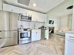 The Elliott Hotel at Highland Park