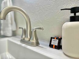 The Elliott Hotel at Highland Park