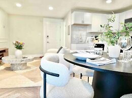 The Elliott Hotel at Highland Park