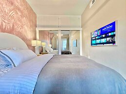 The Elliott Hotel at Highland Park