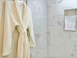 The Elliott Hotel at Highland Park