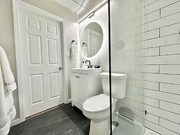 The Elliott Hotel at Highland Park