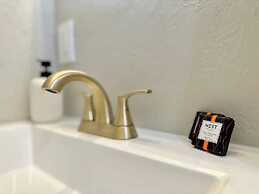 The Elliott Hotel at Highland Park