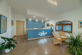 The Fantastic Residenza Badus-1 Bedroom Apartment Sleeps 4 -seaview-no