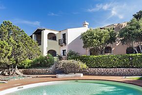 Beautiful Giardino Degli Oleandri two Bedroom Apt Sleeps 6 Plus a Chil