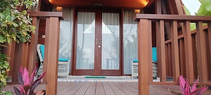 Room-love Without Boundaries