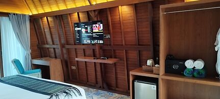 Room-love Without Boundaries