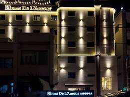 DELAMOUR Hotel