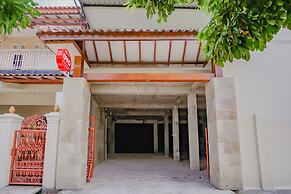 Super OYO 90210 Kenari House Syariah