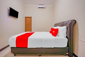 Super OYO 90210 Kenari House Syariah