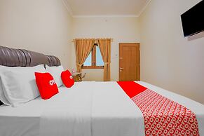 Super OYO 90210 Kenari House Syariah