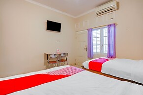 Super OYO 90210 Kenari House Syariah