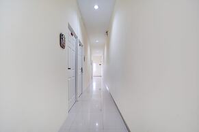 Super OYO 90778 River inn Malioboro