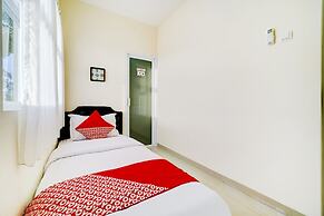 Super OYO 90778 River inn Malioboro