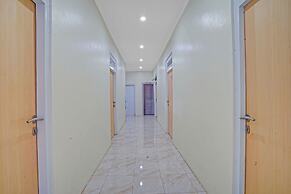 OYO 90804 Oma Uti Homestay Syariah