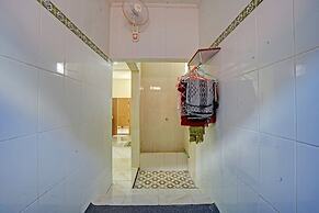 OYO 90804 Oma Uti Homestay Syariah