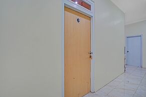 OYO 90804 Oma Uti Homestay Syariah