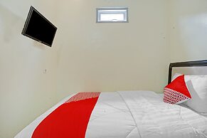 OYO 90804 Oma Uti Homestay Syariah