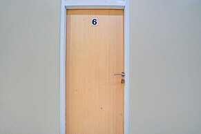 OYO 90804 Oma Uti Homestay Syariah