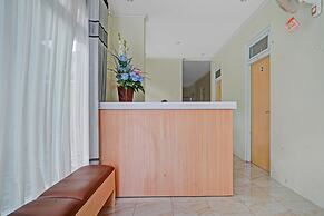 OYO 90804 Oma Uti Homestay Syariah