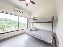 Journeys End-stunning Views In Gated Community
