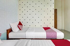 Super OYO 90905 Dangau Datuk Guesthouse