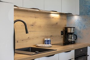 Polanki Aqua by Renters Prestige