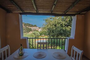 Beautiful Il Giardino Degli Oleandri one Bedroom Sleeps two Num0842