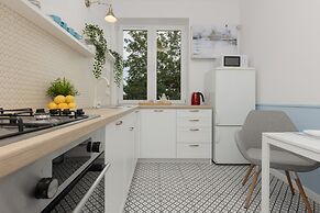 Art Deco Apartment Warsaw by Renters