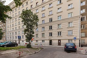 Art Deco Apartment Warsaw by Renters