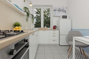 Art Deco Apartment Warsaw by Renters